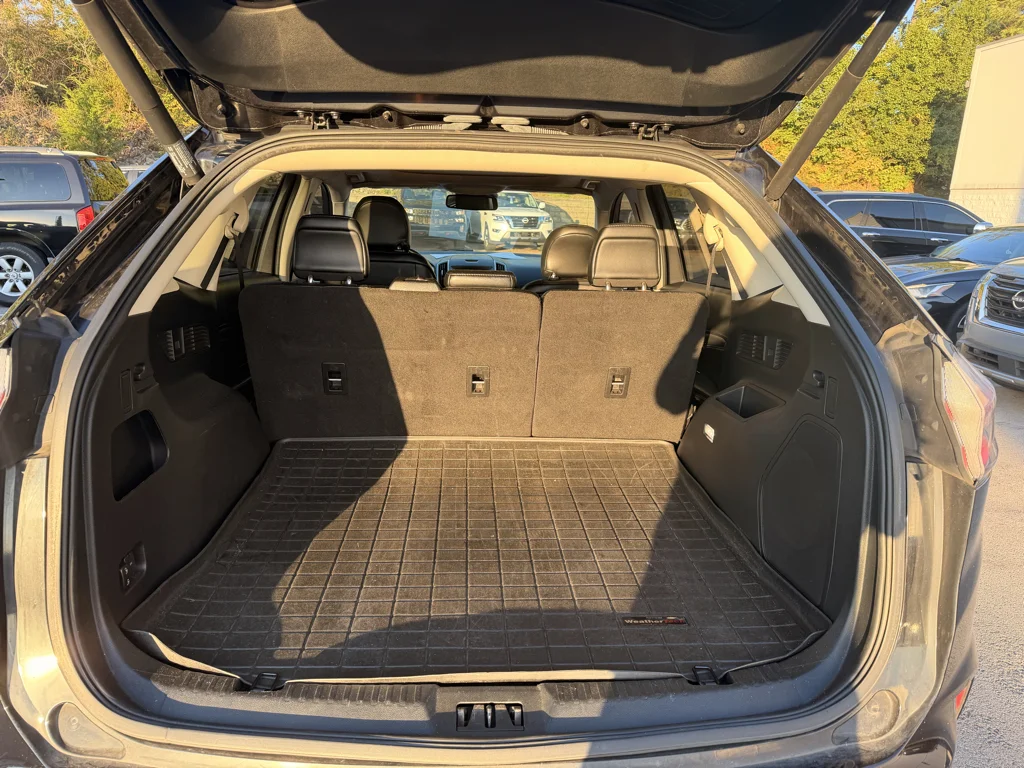 Used 2019 Agate Black Metallic Ford Titanium image 9
