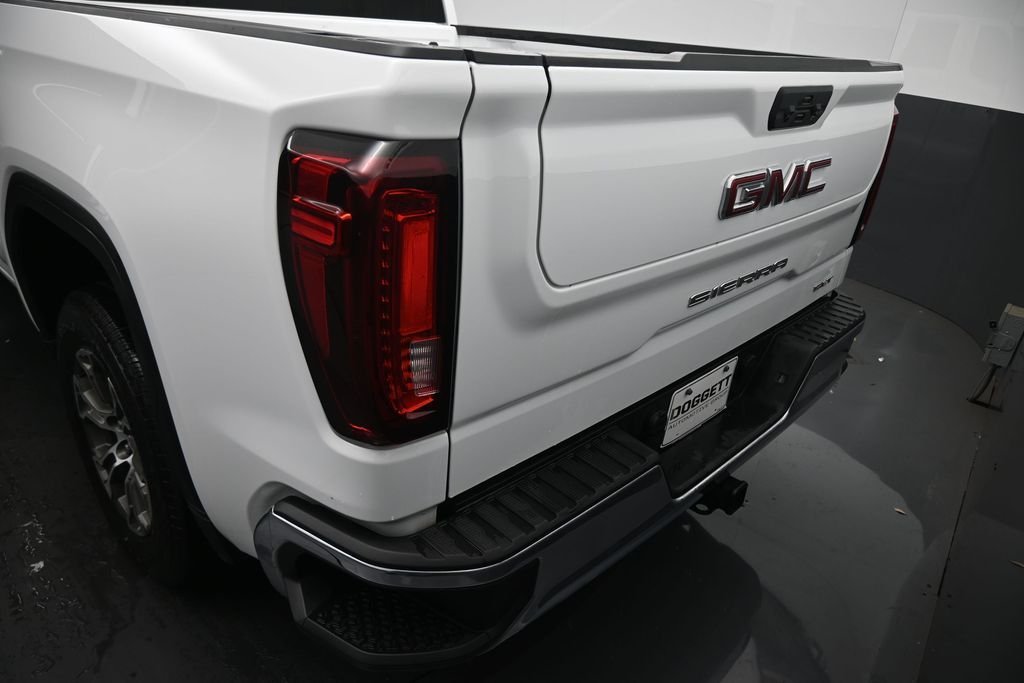 Used 2025 White GMC SLT image 10