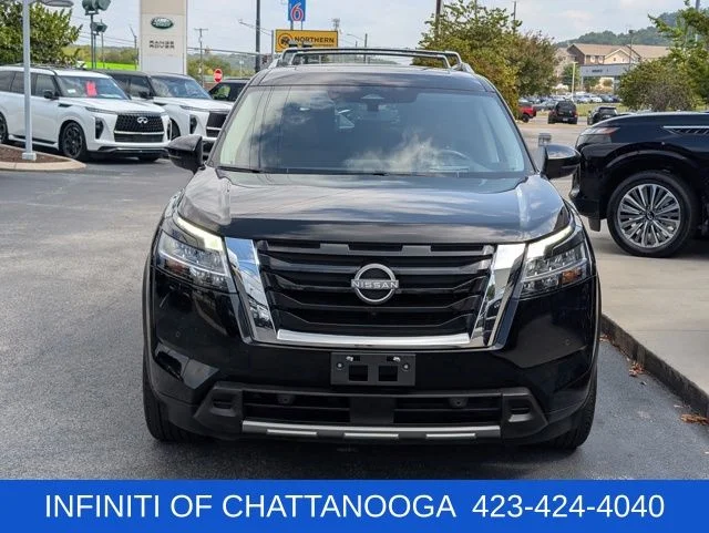 Used 2023 Black Nissan Platinum image 10