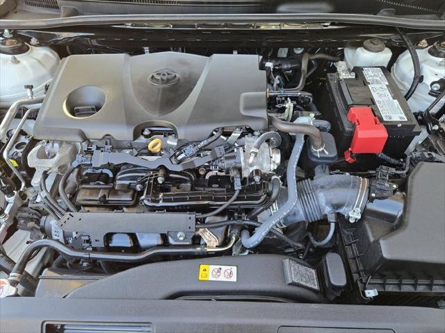 Certified Used 2024 MID BLK/WIND CHILL Toyota  image 24