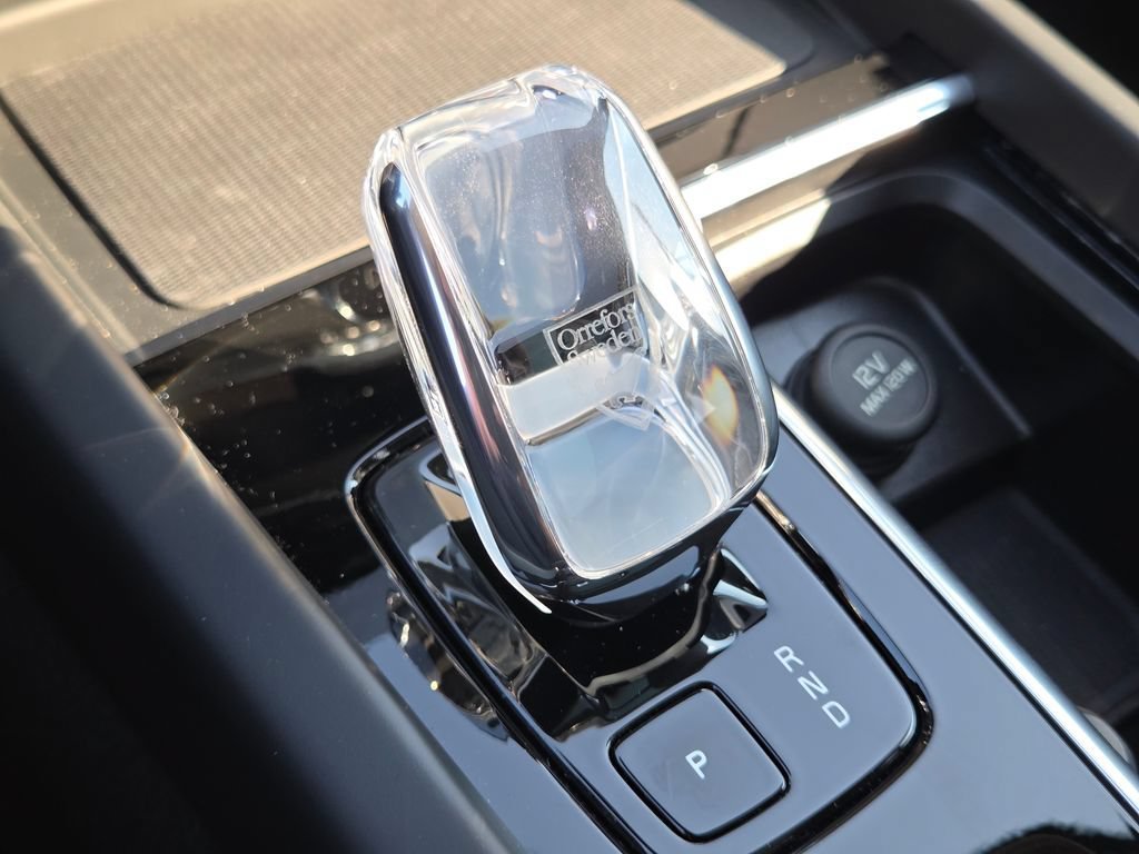 2026 Volvo XC60 Plus - Photo 11