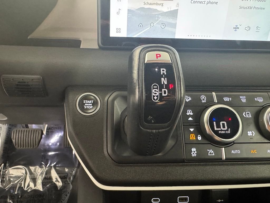 Used 2022 White Land Rover Standard image 18