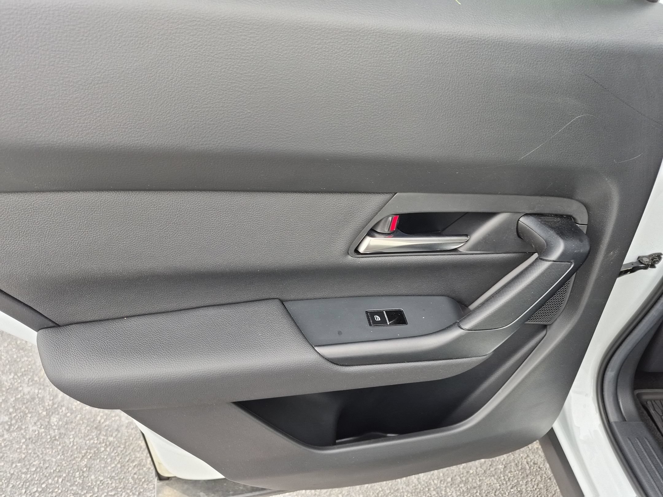 Used 2026 Wind Chill Pearl Mazda Premium Plus image 29