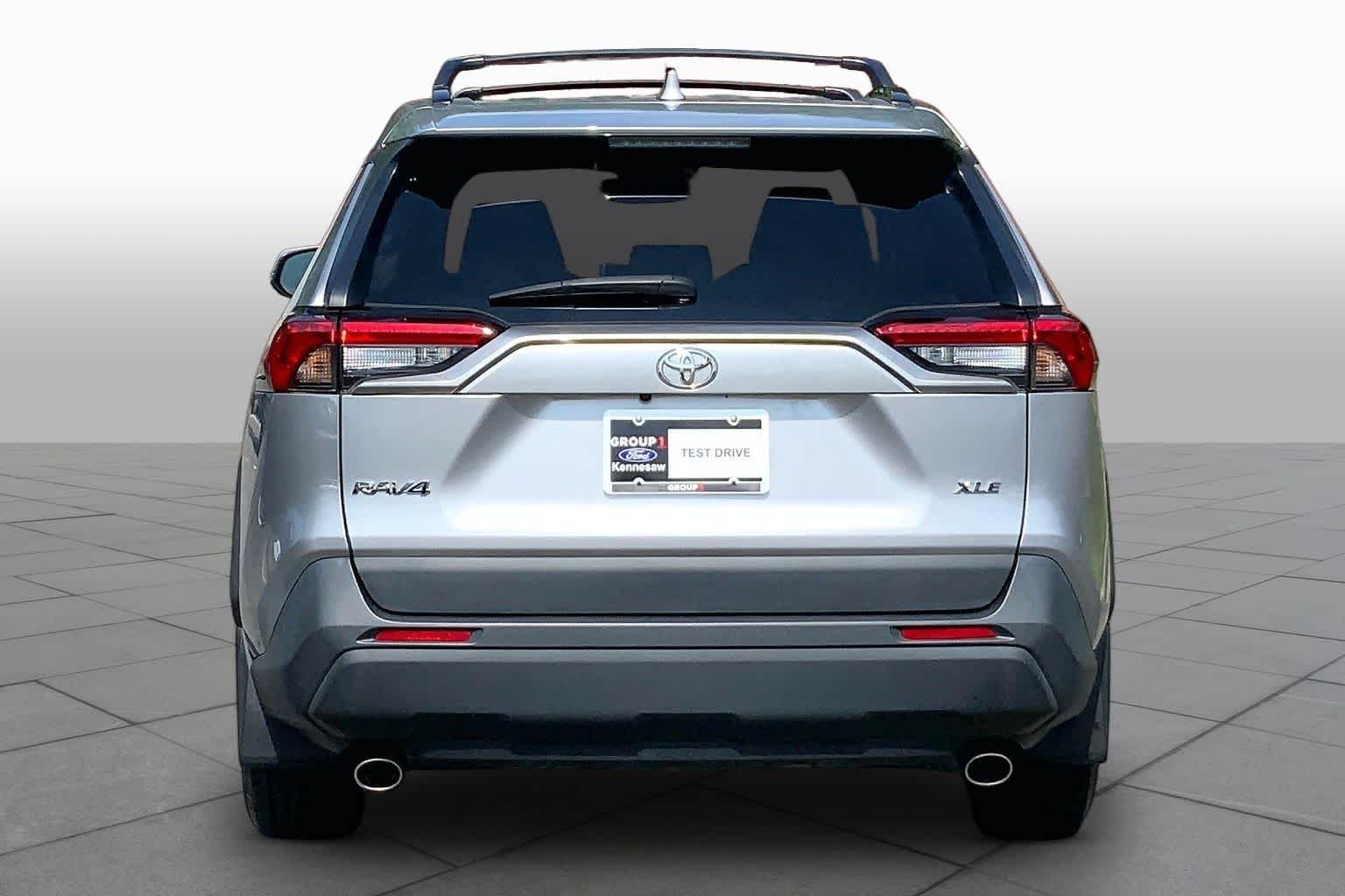 Used 2023 Silver Sky Metallic Toyota XLE image 5