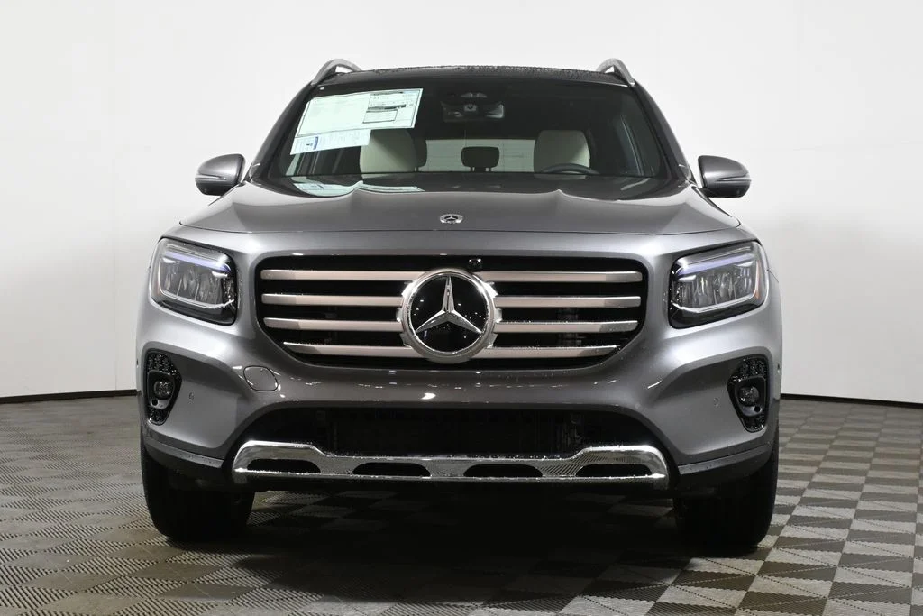 Used 2026 Gray Mercedes-Benz GLB 250 image 10