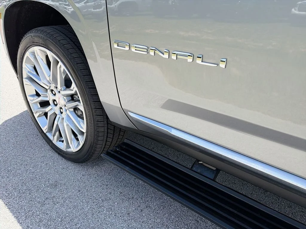 2026 GMC Yukon XL Denali - Photo 39