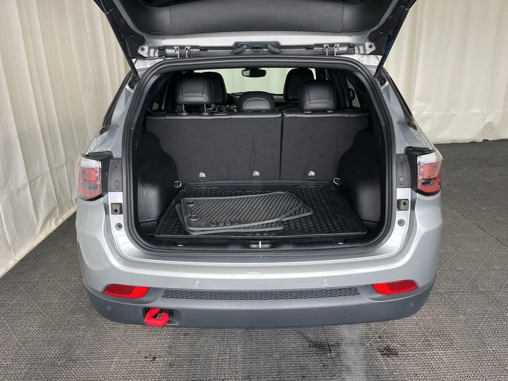 Used 2023 Silver Jeep Trailhawk image 23
