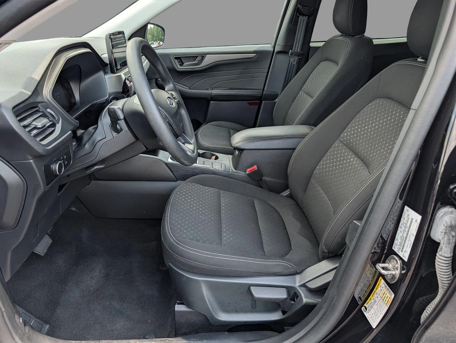 Used 2025 Agate Black Ford Active image 10