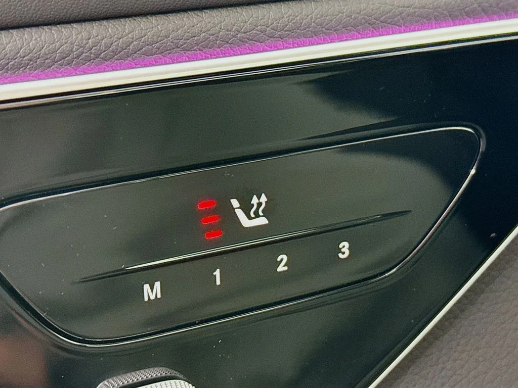 Certified Used 2026  Mercedes-Benz GLC 300 image 21