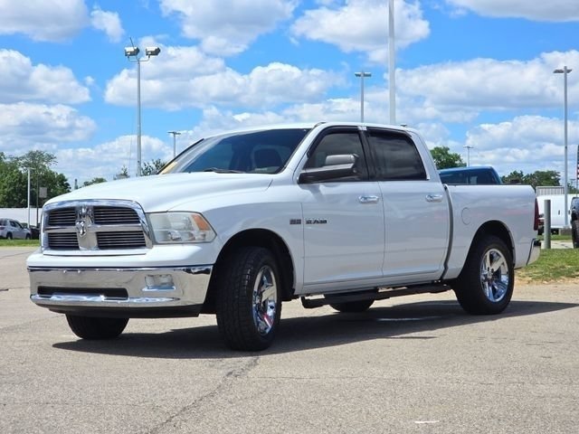 Used 2010 Bright White Clearcoat/Mineral Gray Metallic CC Ram SLT image 30