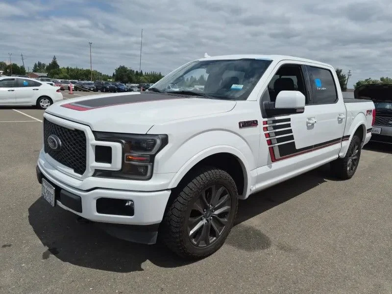 Used 2018  Ford Lariat image 6