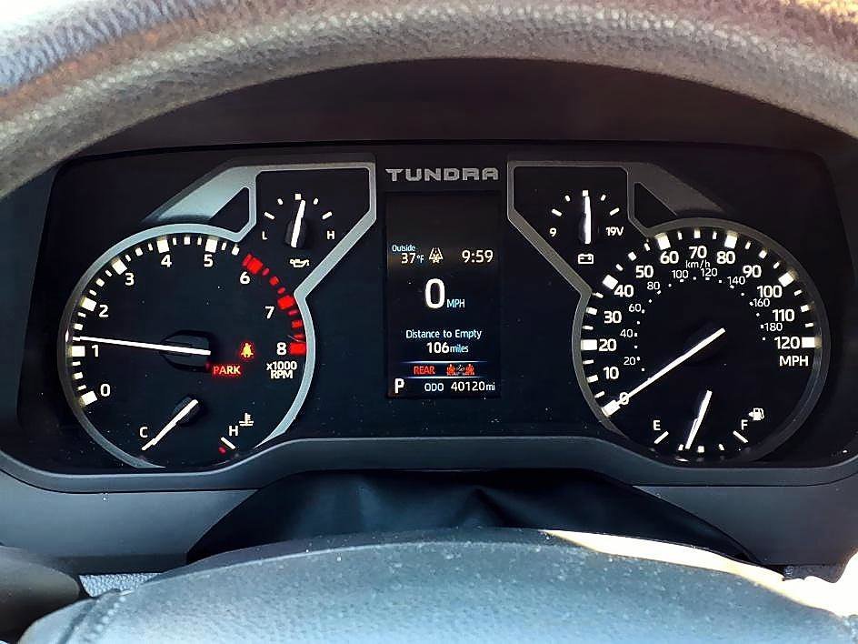 Used 2023 Ice Cap Toyota SR5 image 23
