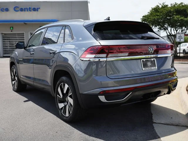 Used 2025 Platinum Gray Metallic Volkswagen 2.0T SE w/Technology image 7