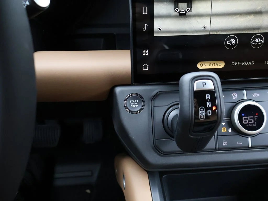 New 2026 Fuji White Land Rover S image 27