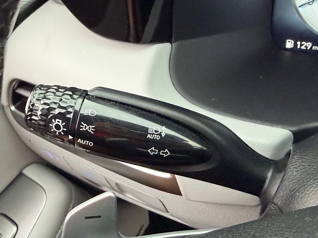 Used 2024 Black Hyundai SEL 8P image 33