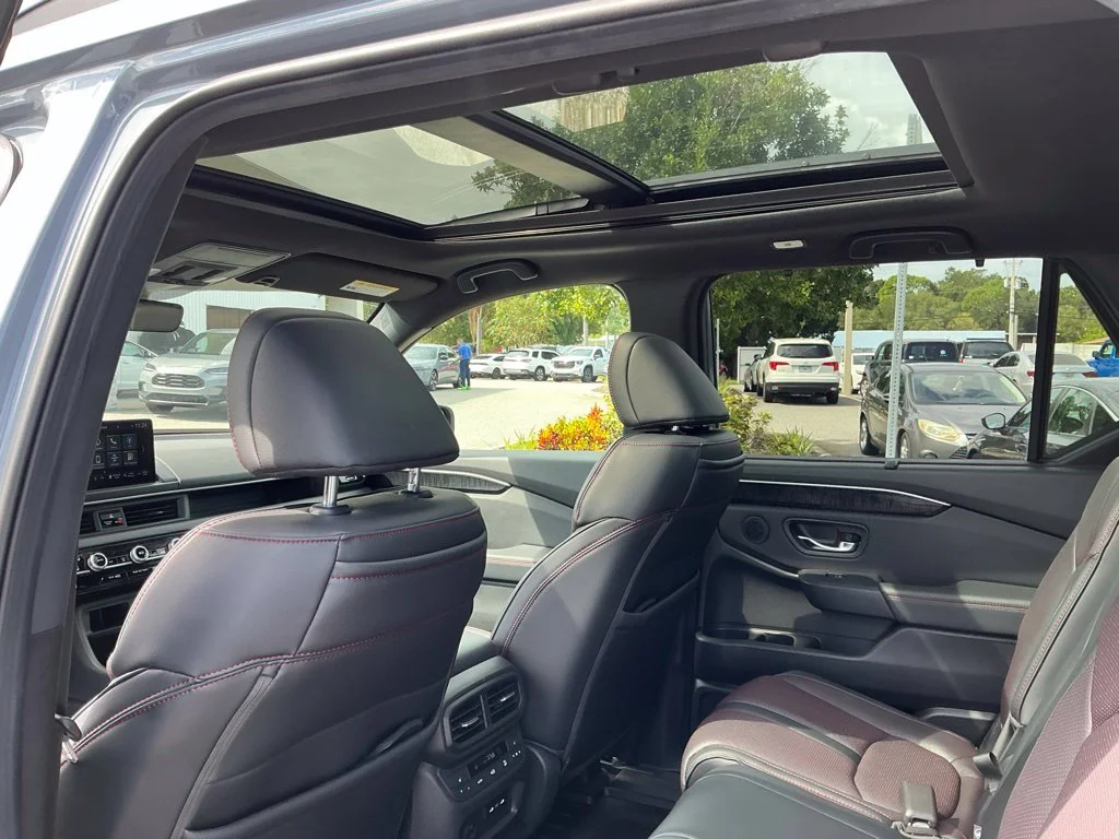 Used 2025  Honda Black Edition image 29
