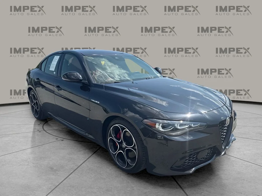 Used 2024 Black Alfa Romeo Veloce image 7