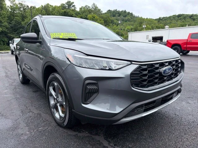 Used 2025 Gray Ford ST-Line image 2