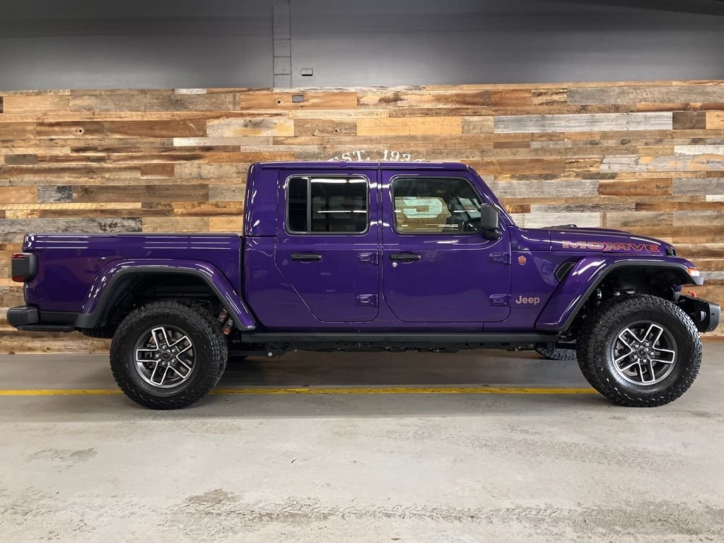 New 2026 Reign Exterior Paint Jeep Mojave X image 54
