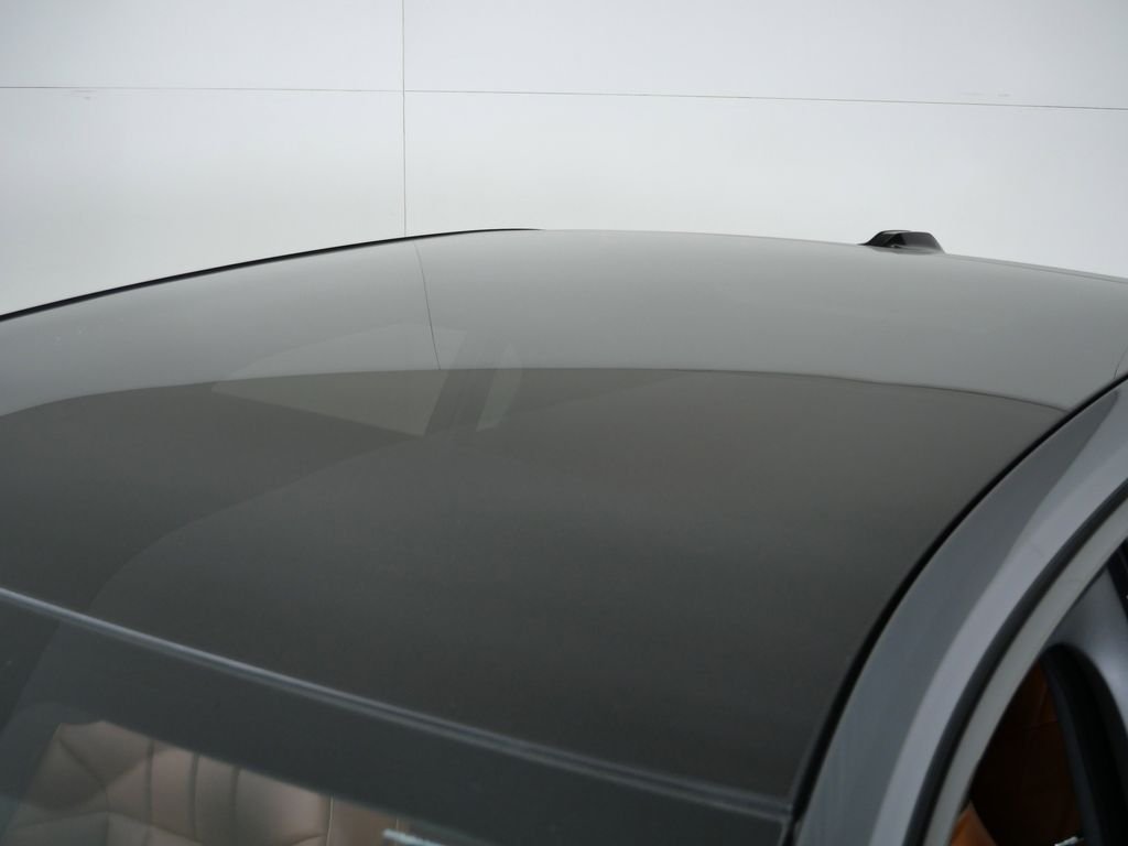 2025 BMW 7 Series 750e - Photo 18