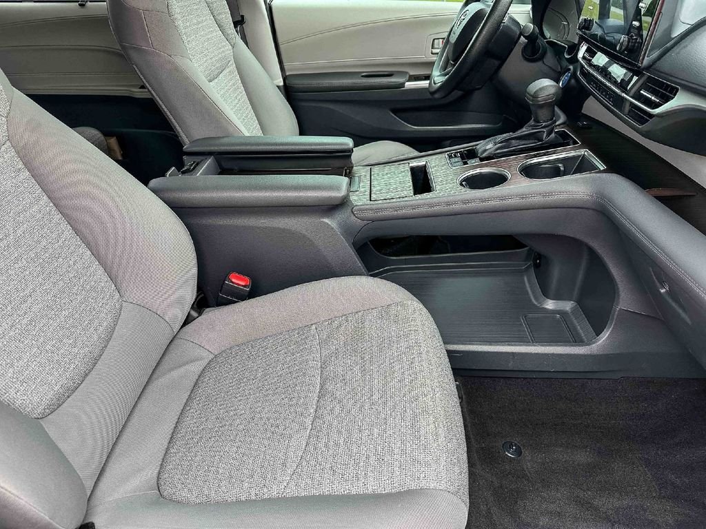 Certified Used 2022 White Toyota LE image 23