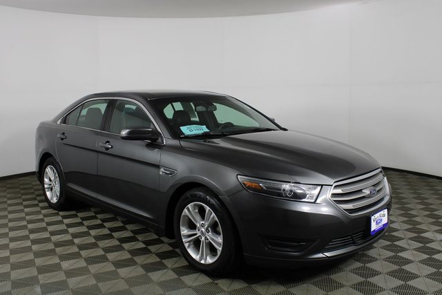 2017 Ford Taurus SEL