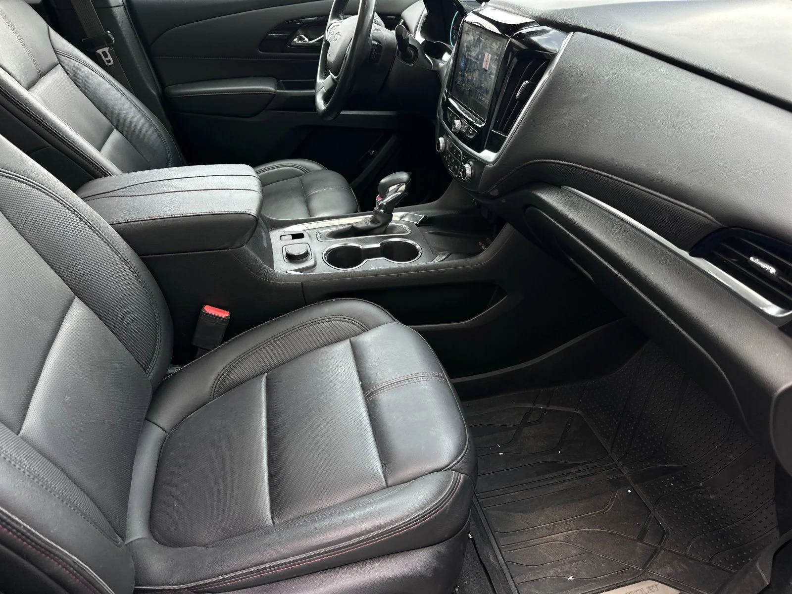Used 2023 Summit White Chevrolet RS image 15