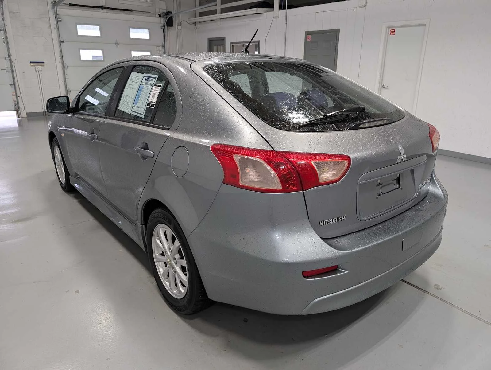 Used 2014 Mercury Gray Pearl Mitsubishi ES image 9