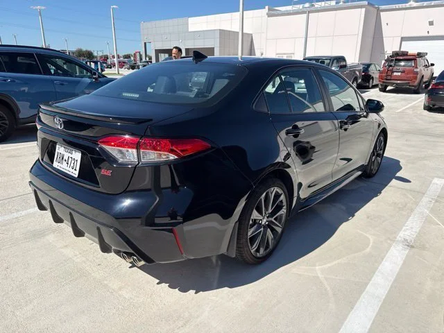 Used 2025  Toyota SE image 4