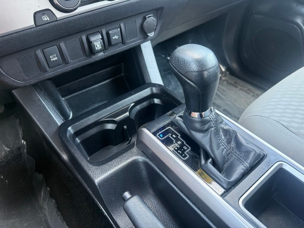 Used 2021 Magnetic Gray Metallic Toyota SR5 image 28