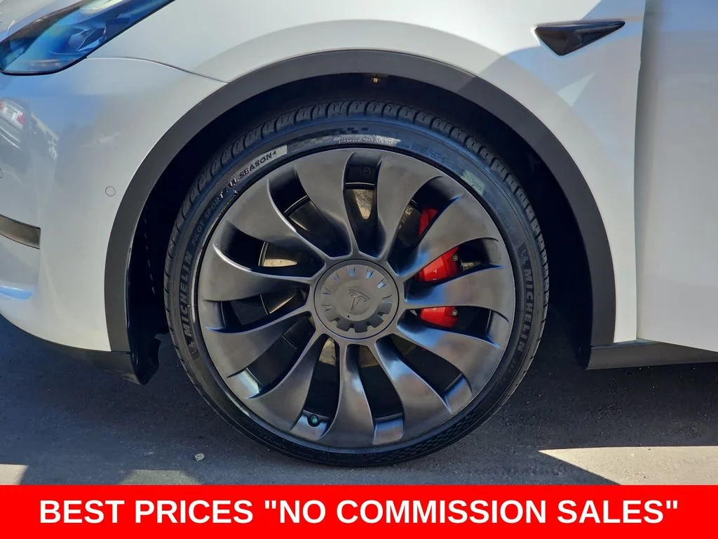Used 2022 White Tesla Performance image 37