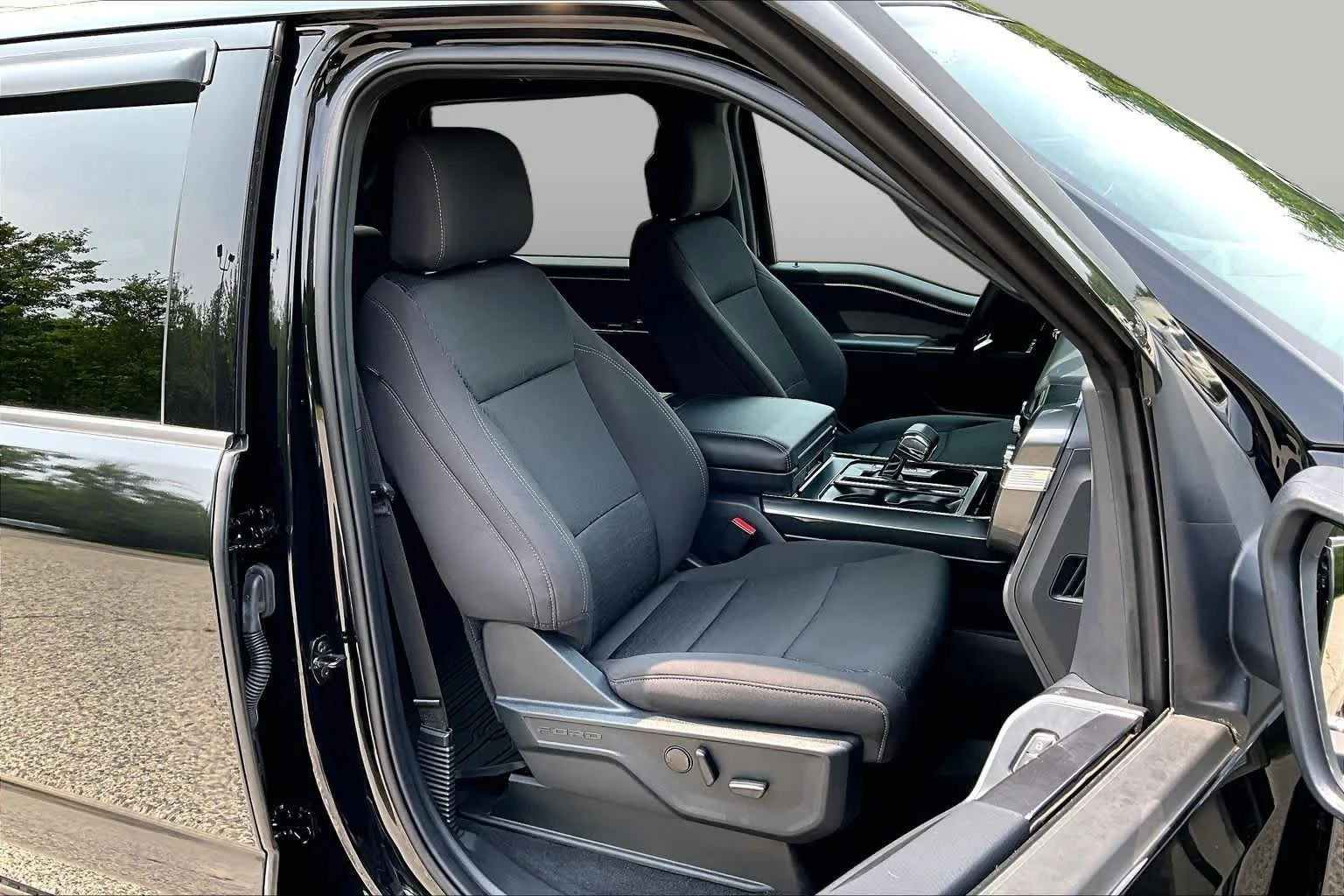 Certified Used 2023 Agate Black Metallic Ford XLT image 8
