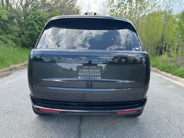 New 2026 Carpathian Grey Land Rover SE image 6