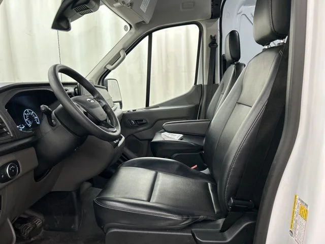 Used 2025 White Ford Base image 6