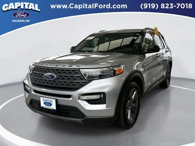Used 2023 Silver Ford XLT image 1