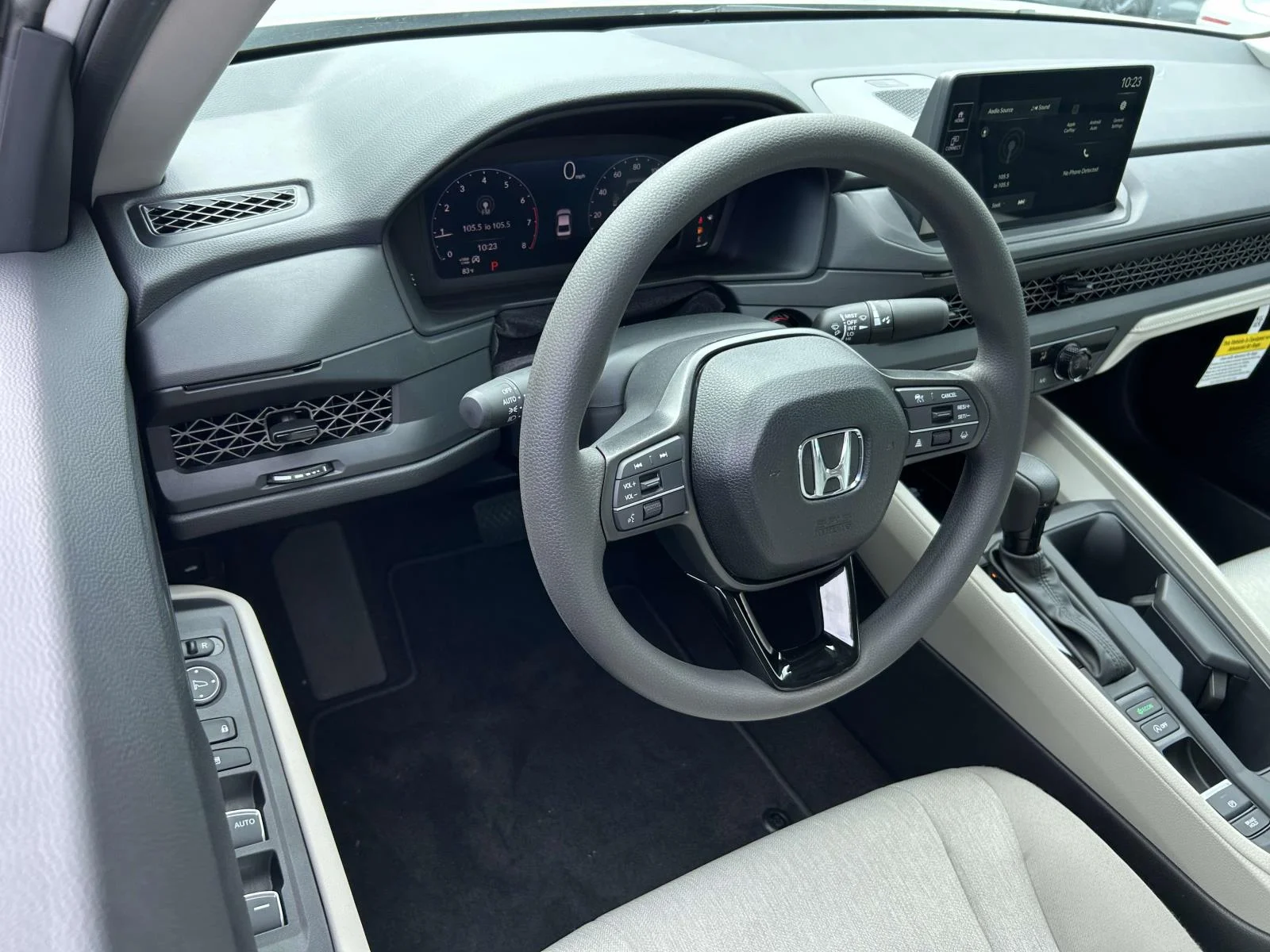 New 2026 Platinum White Pearl Honda LX CVT image 4