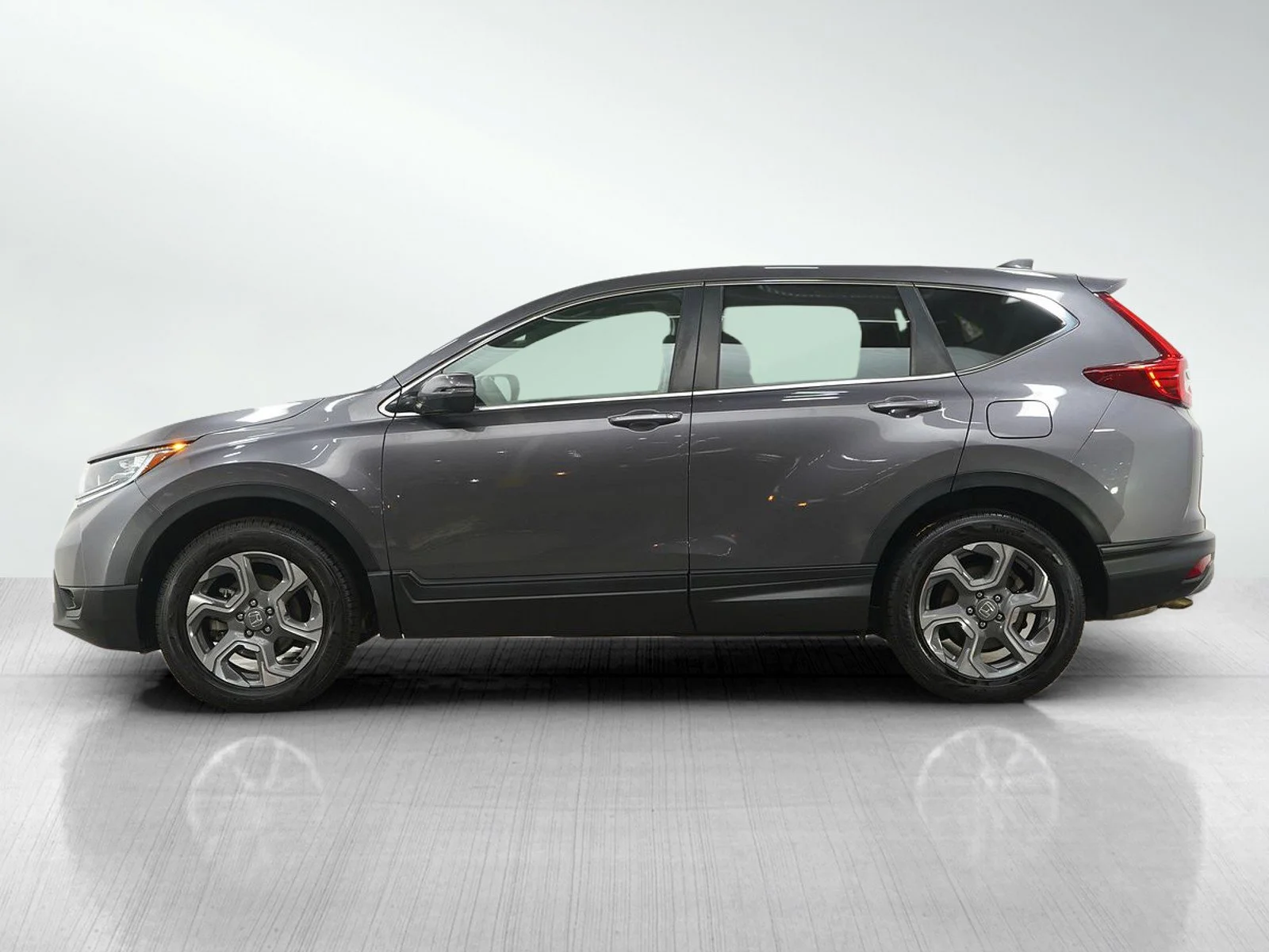 Used 2019 Honda CR-V EX-L with VIN 7FARW2H81KE007575 for sale in Minneapolis, Minnesota