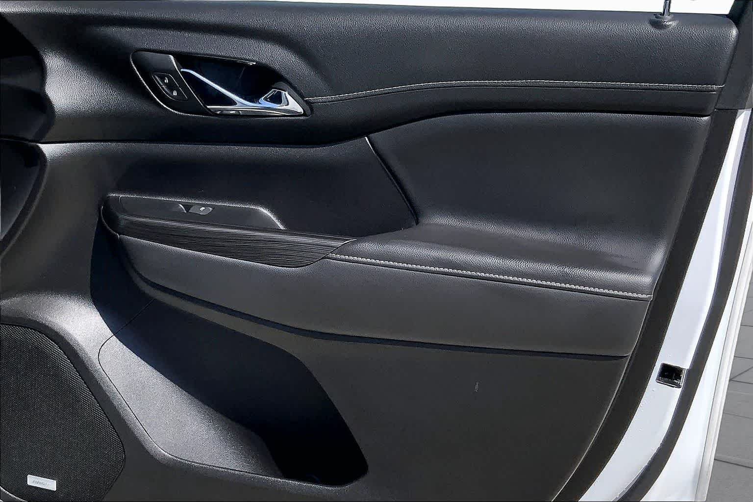 2023 GMC Acadia SLT - Photo 43