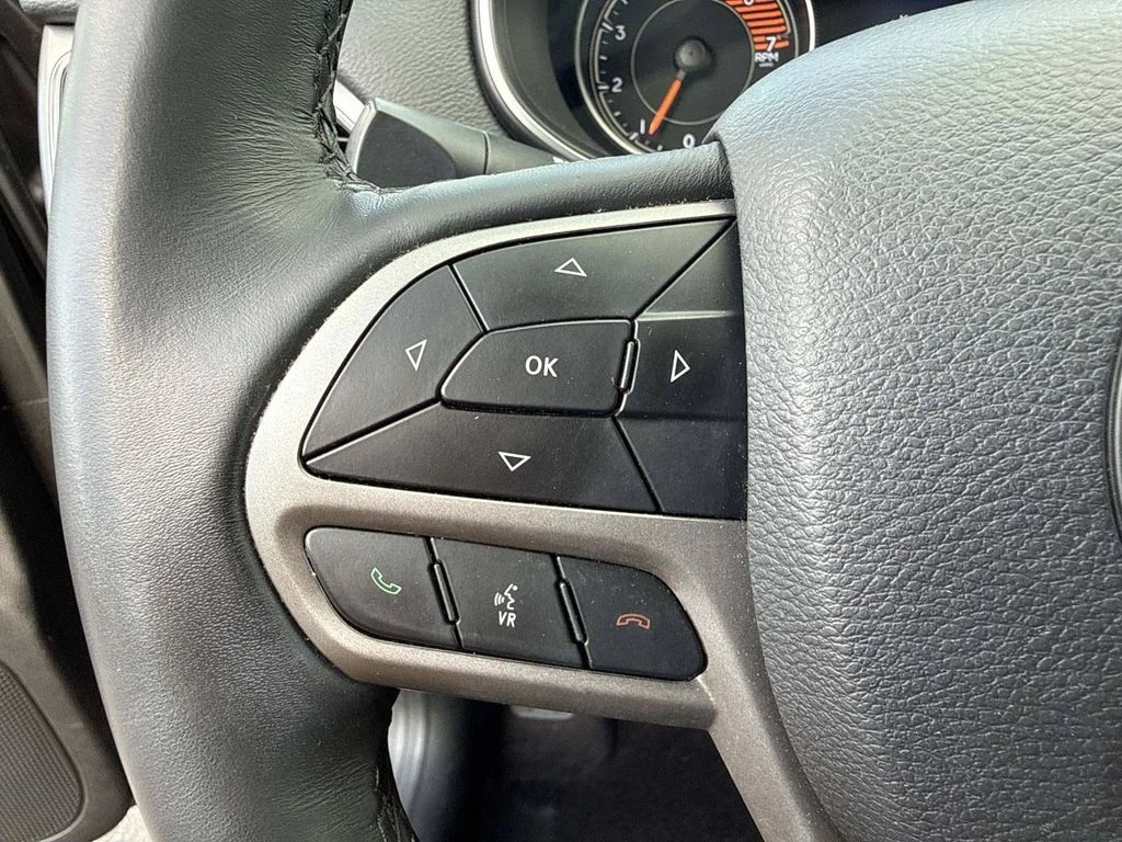 Certified Used 2019 Crystal Metallic Jeep Limited image 30
