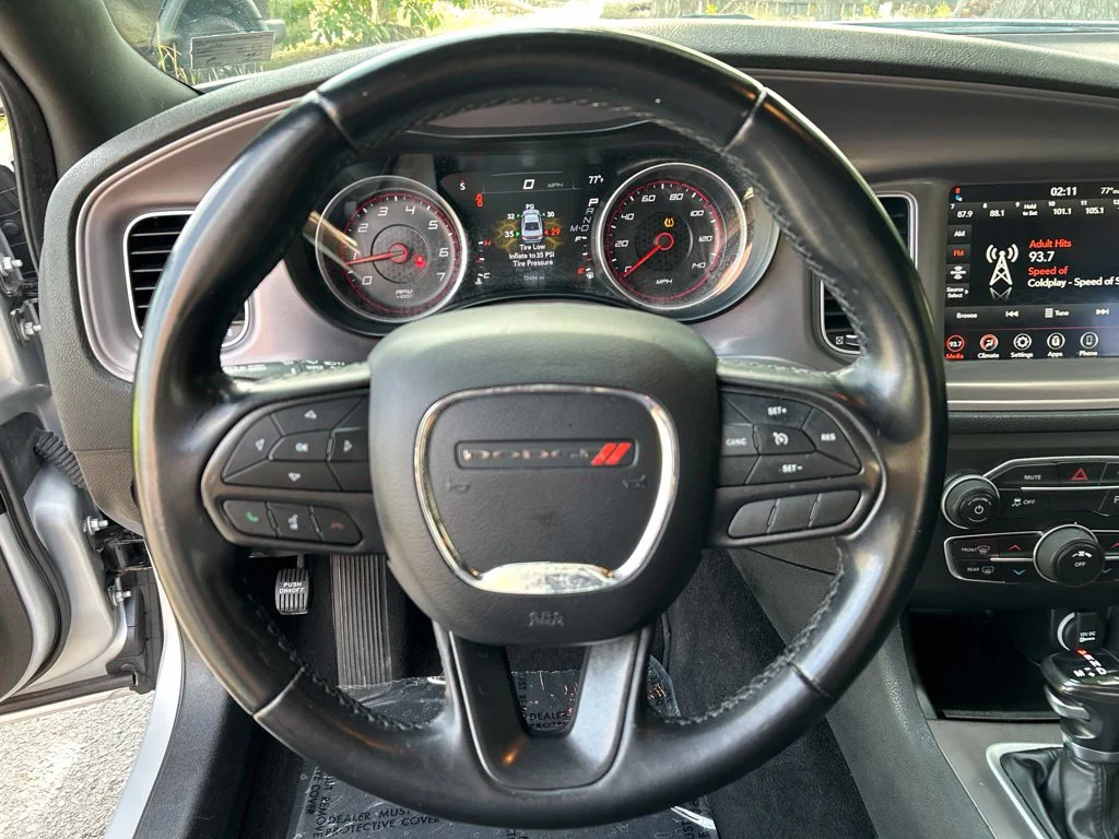 Used 2023 Silver Dodge SXT image 17