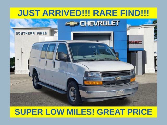 Used 2020 White Chevrolet Work Van image 1