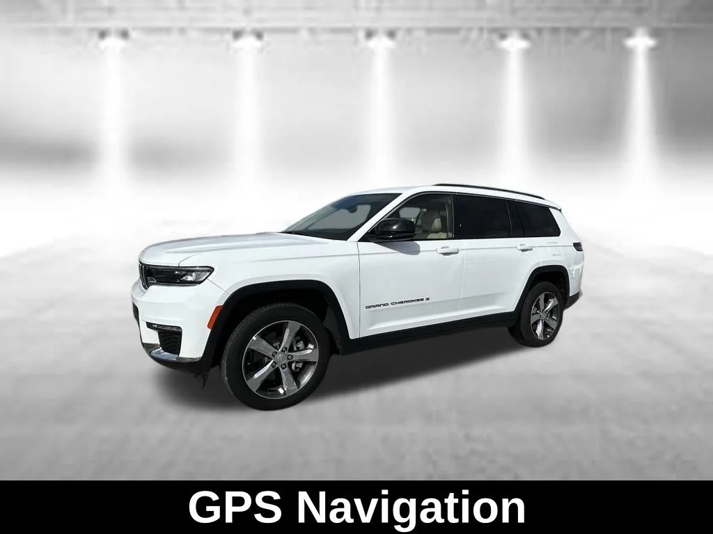 Certified Used 2022 White Jeep Limited image 3