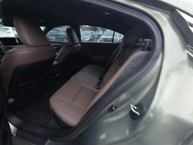 2023 Lexus ES 350 - Photo 8