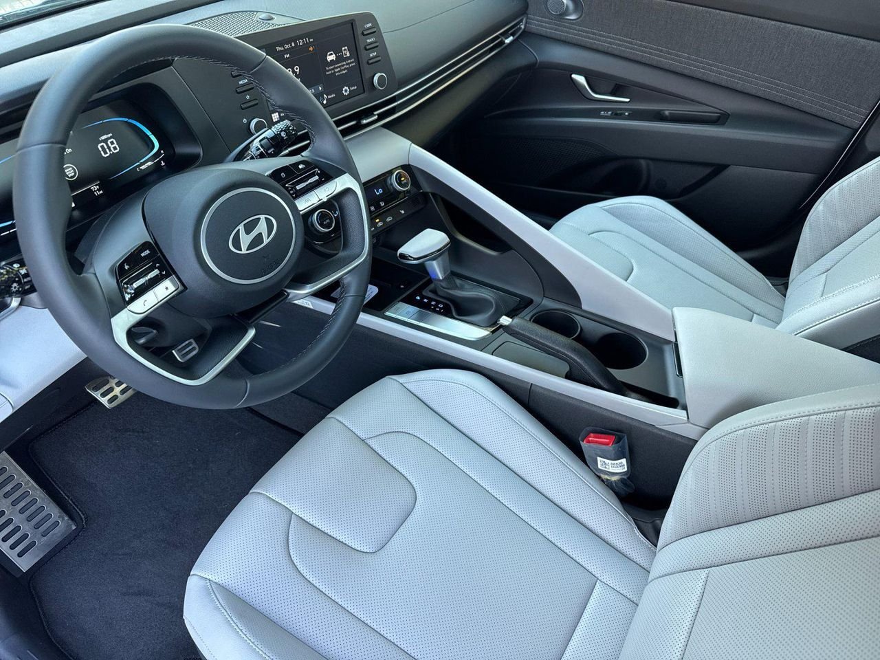 New 2026 White Hyundai SEL Sport Plus image 9