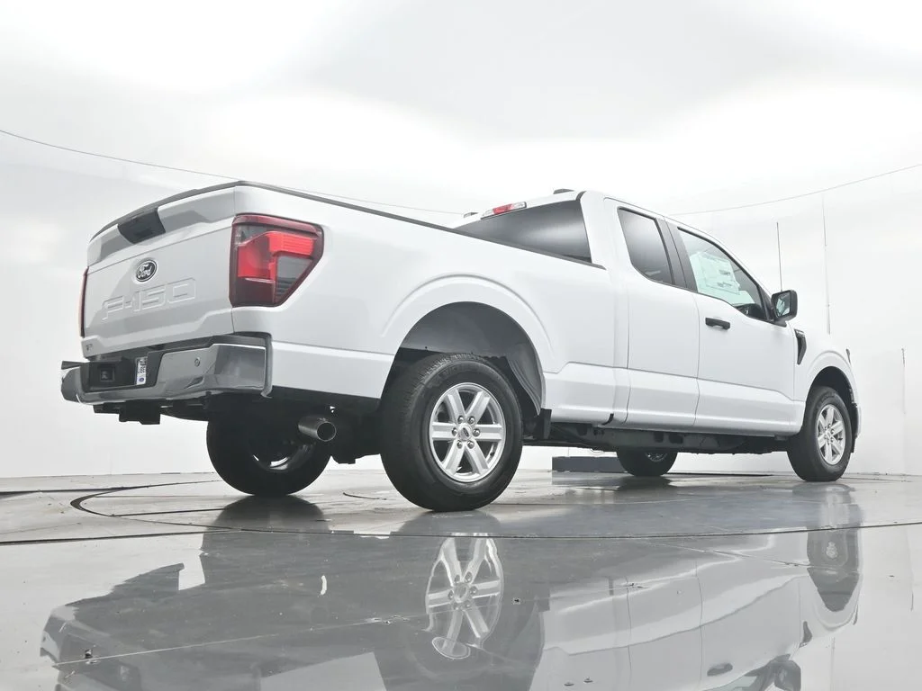 New 2026 Oxford White Ford XL image 46