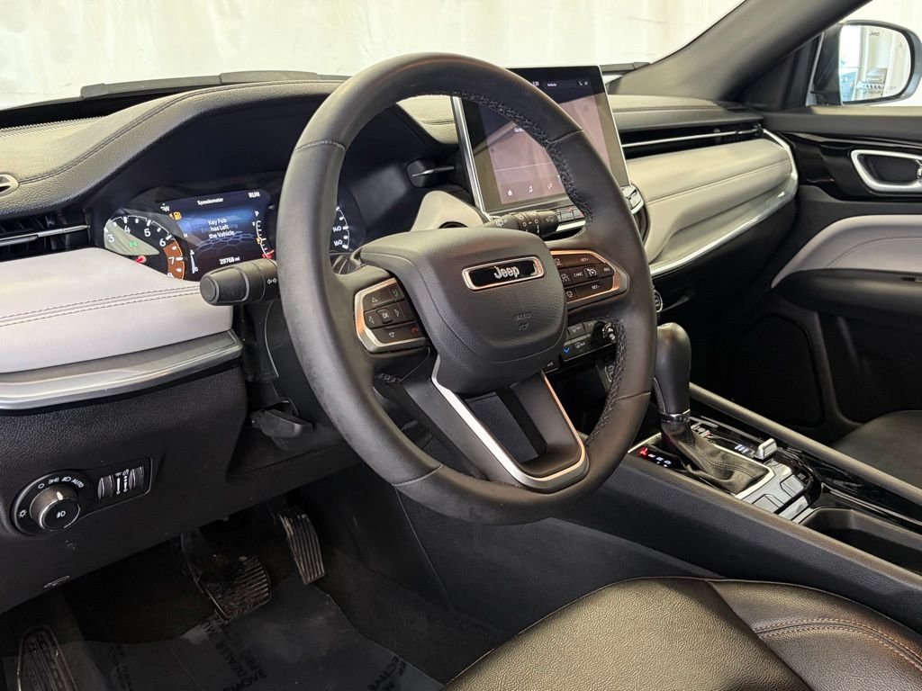 Used 2024 Gray Metallic Jeep Limited image 9