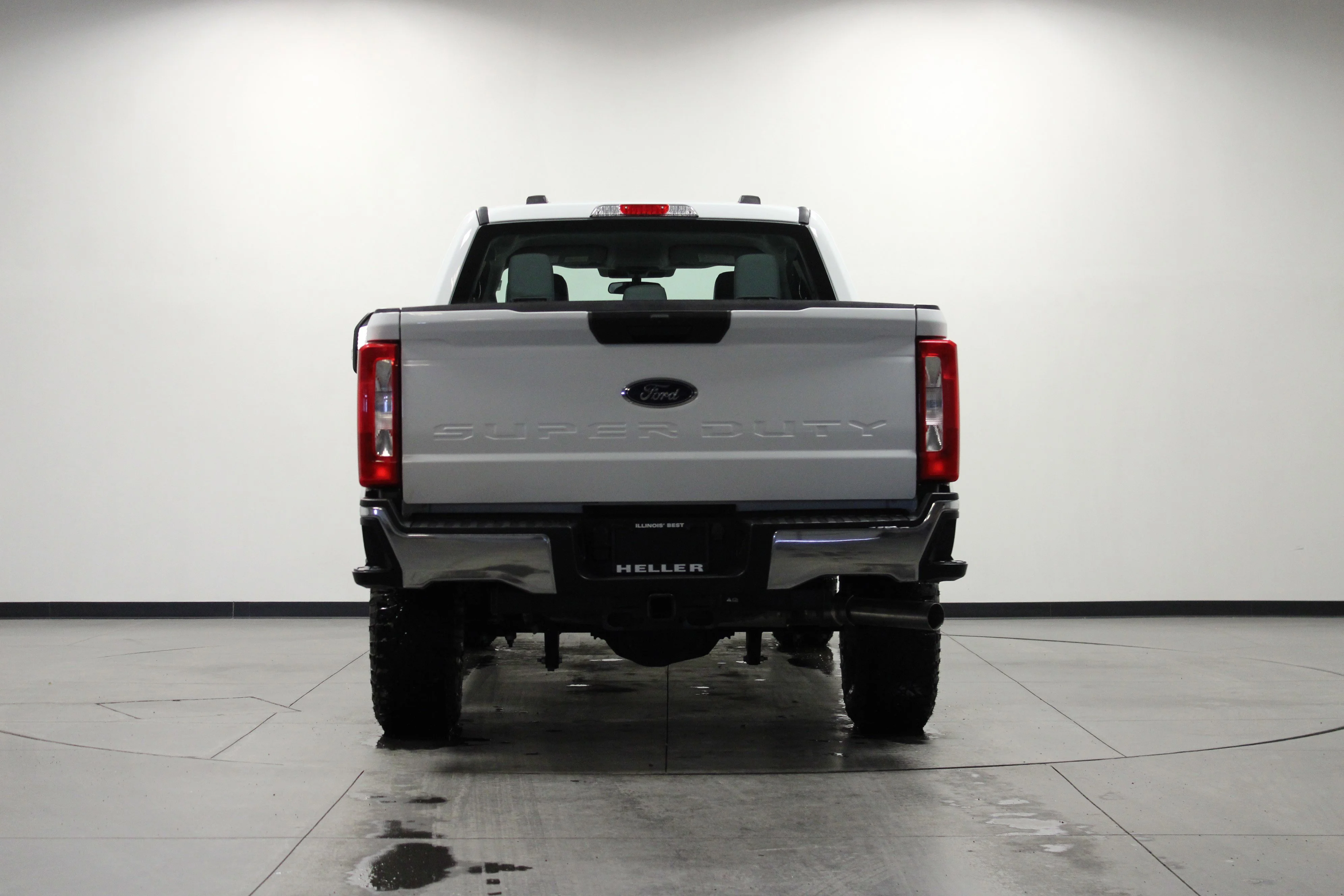 Used 2024 Oxford White Ford XL image 5