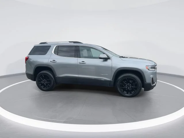 Used 2023 Silver GMC SLT image 9