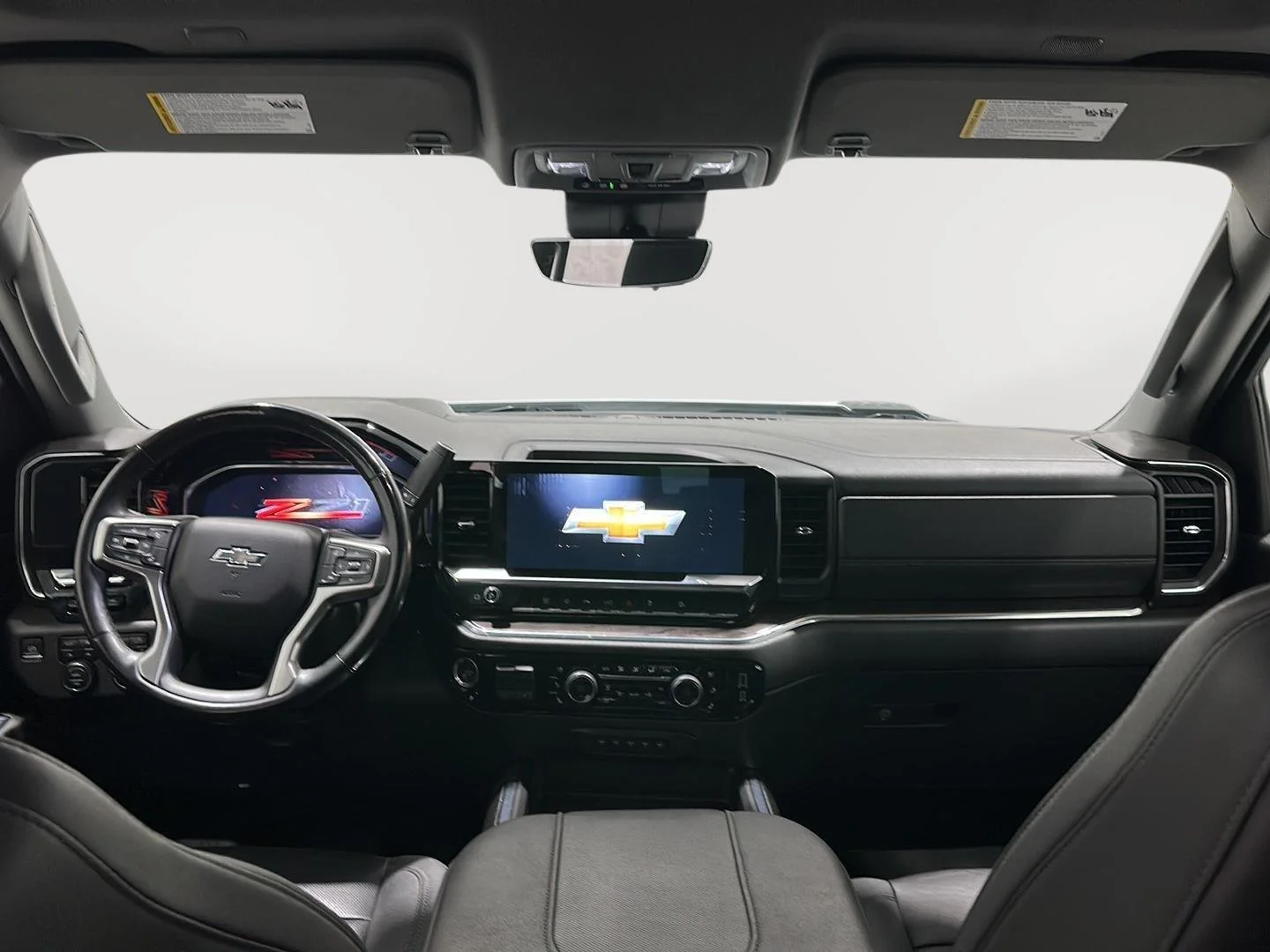 Used 2024 Summit White Chevrolet LTZ image 19