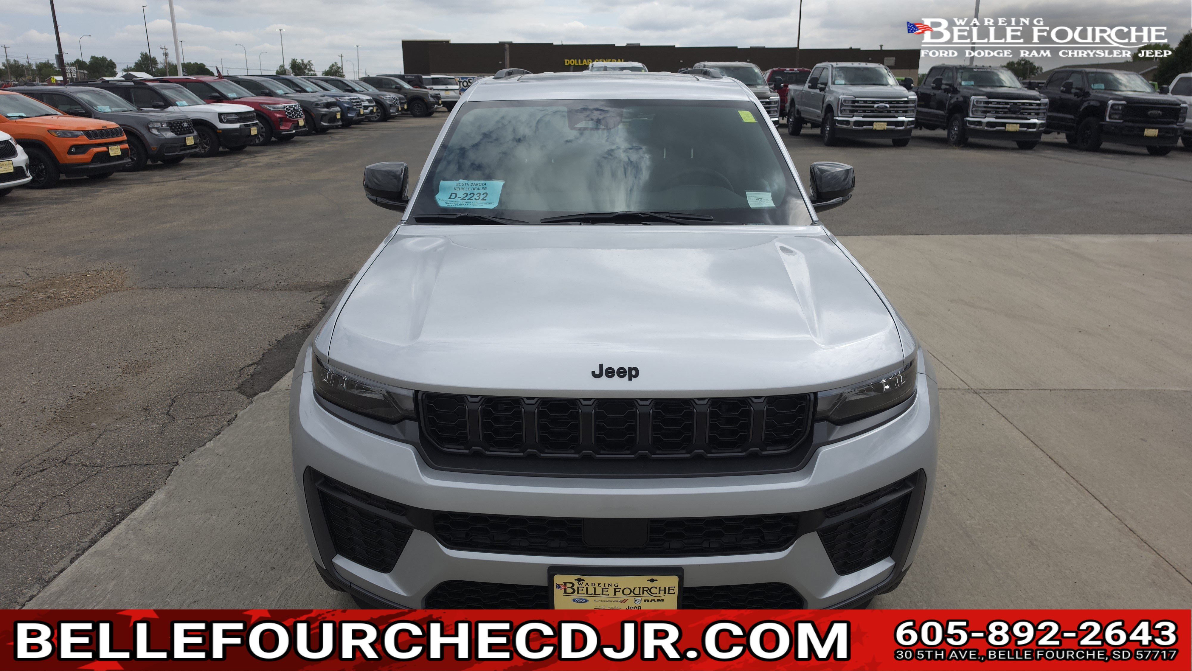 New 2026 Silver Zynith Jeep Laredo Altitude image 1